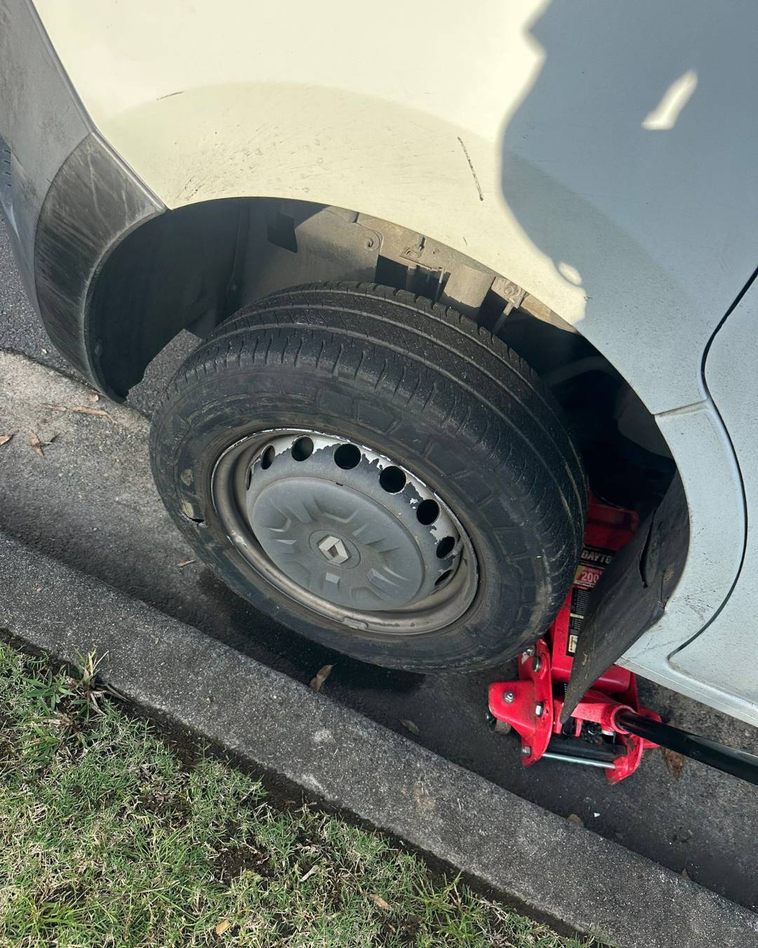 Mobile tyre job Sydney